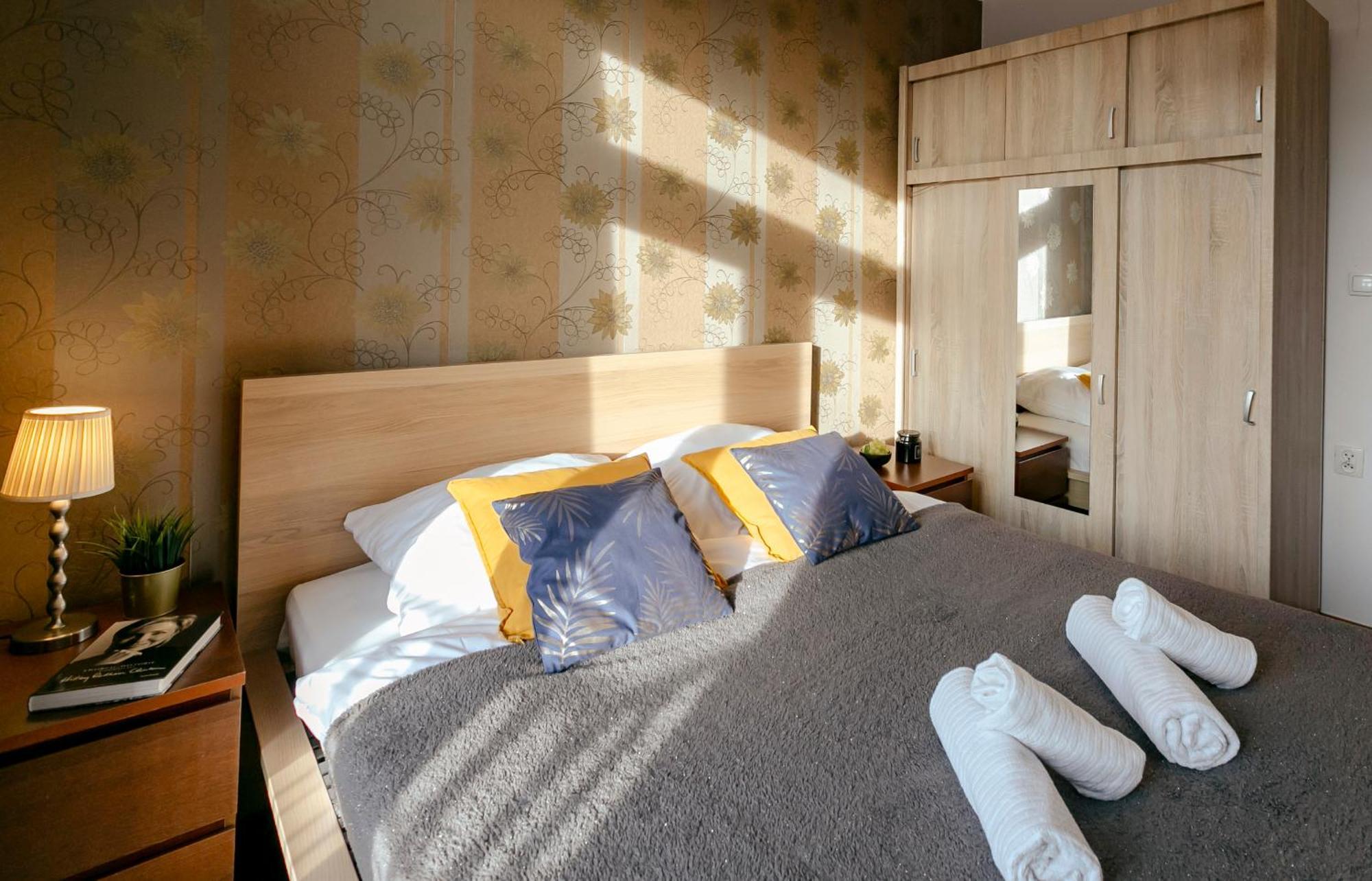 Plac Konstytucji 6 Orange - Apartament Dla 4 Osob - Bezplatny Parking - Free Parking - Piekny Widok Na Panorame Warszawy Varšava Exteriér fotografie